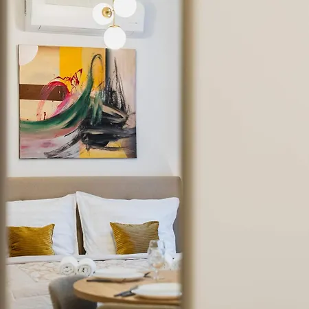 On The Main Shopping Street - Center *