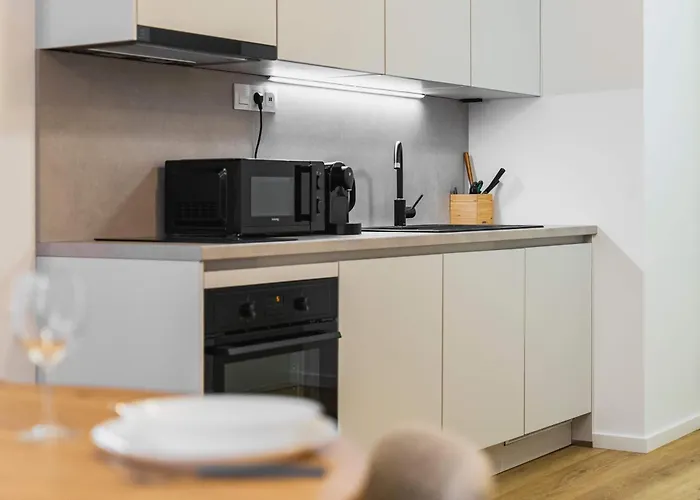 On The Main Shopping Street - Center アパート *