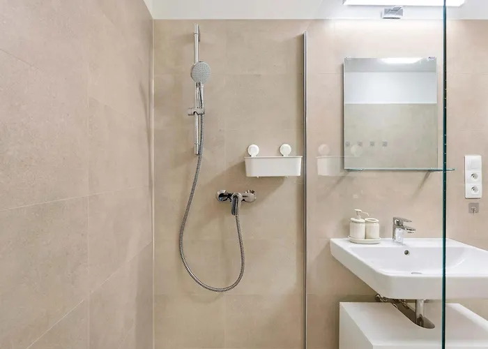 On The Main Shopping Street - Center *