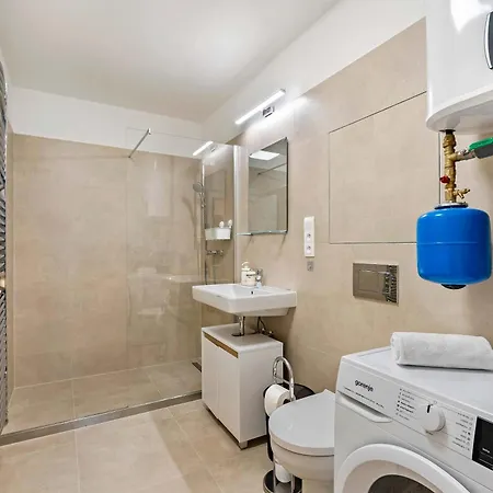 公寓 On The Main Shopping Street - Center 布拉迪斯拉发