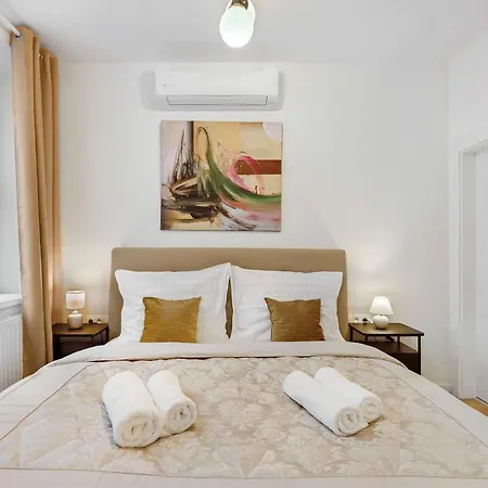 On The Main Shopping Street - Center * Bratislava