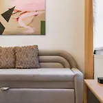 Appartement On The Main Shopping Street - Center *
